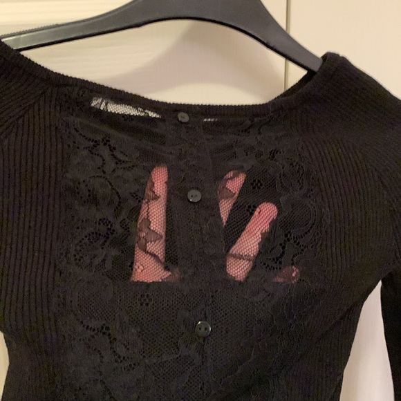 NEW Black base sweater - Picture 2 of 7